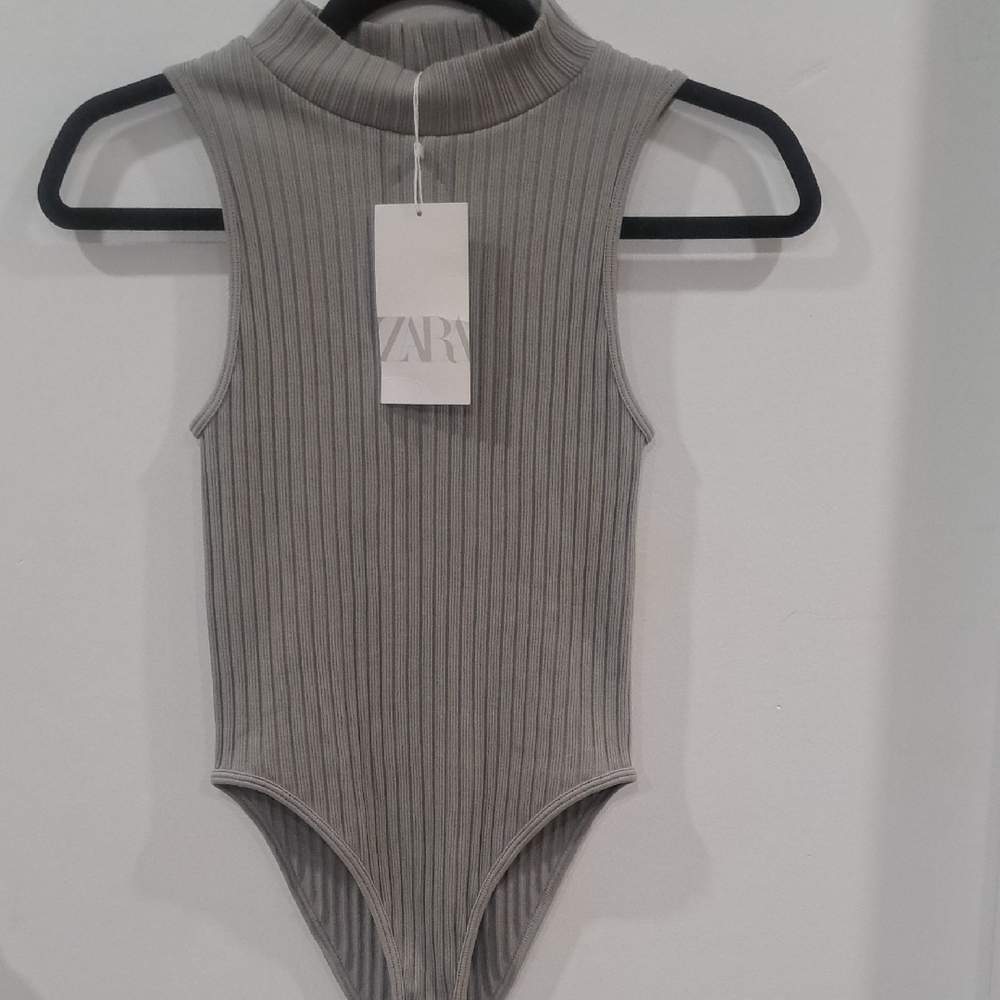 Zara Laddies Ribbed Gray Bodysuit